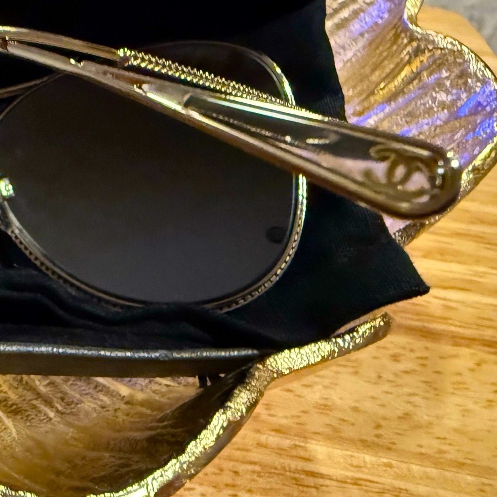🔥🔥 RARE CHANEL VNTG CHAMPAGNE GOLD  METAL ROPE AVIATOR STYLE SUNGLASSES - Picture 10 of 16